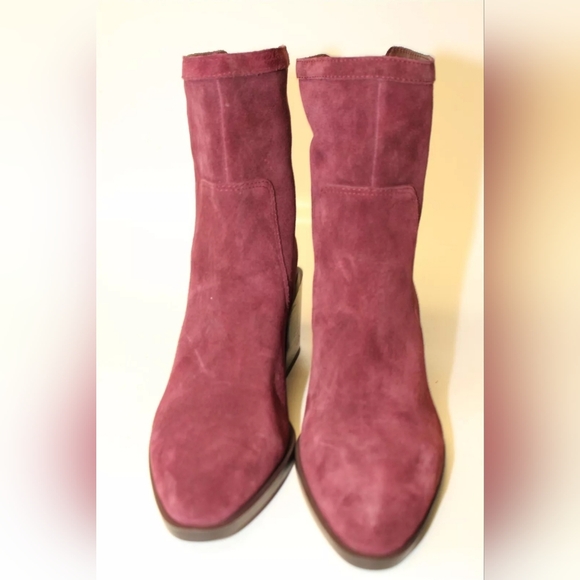 Vince Camuto Kortimy Red Suede Back Zip Heeled Ankle Boots 7.5 - Picture 4 of 16